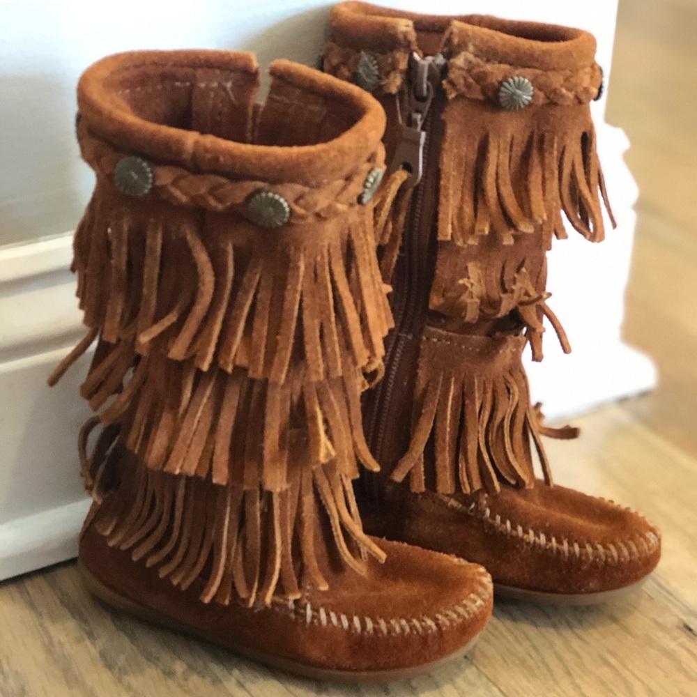 Toddler girls 3 tier fringe Minnetonka Boots